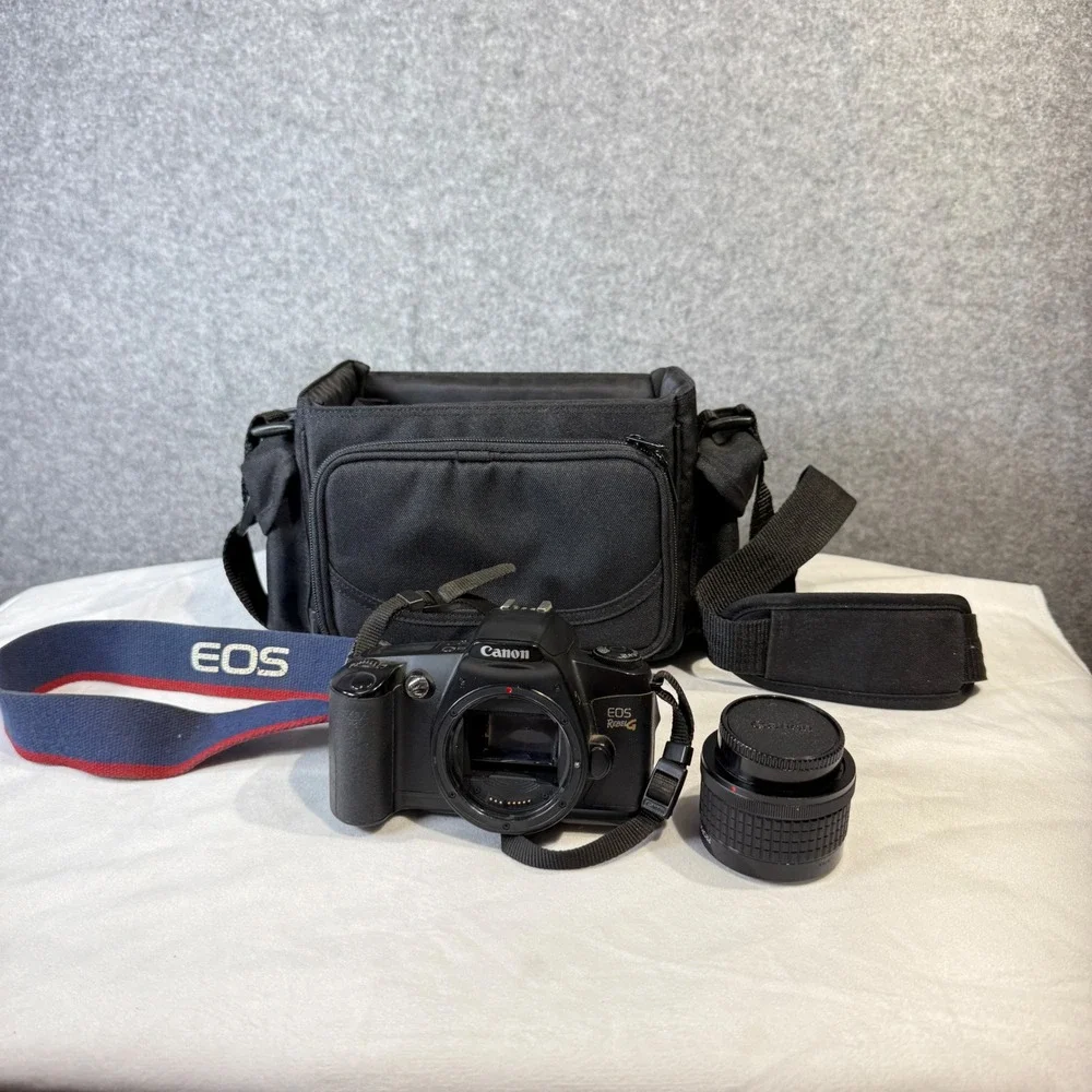 Canon EOS Rebel G 35mm Film Camera Promaster Spectrum 7 Auto Teleconverter & Bag
